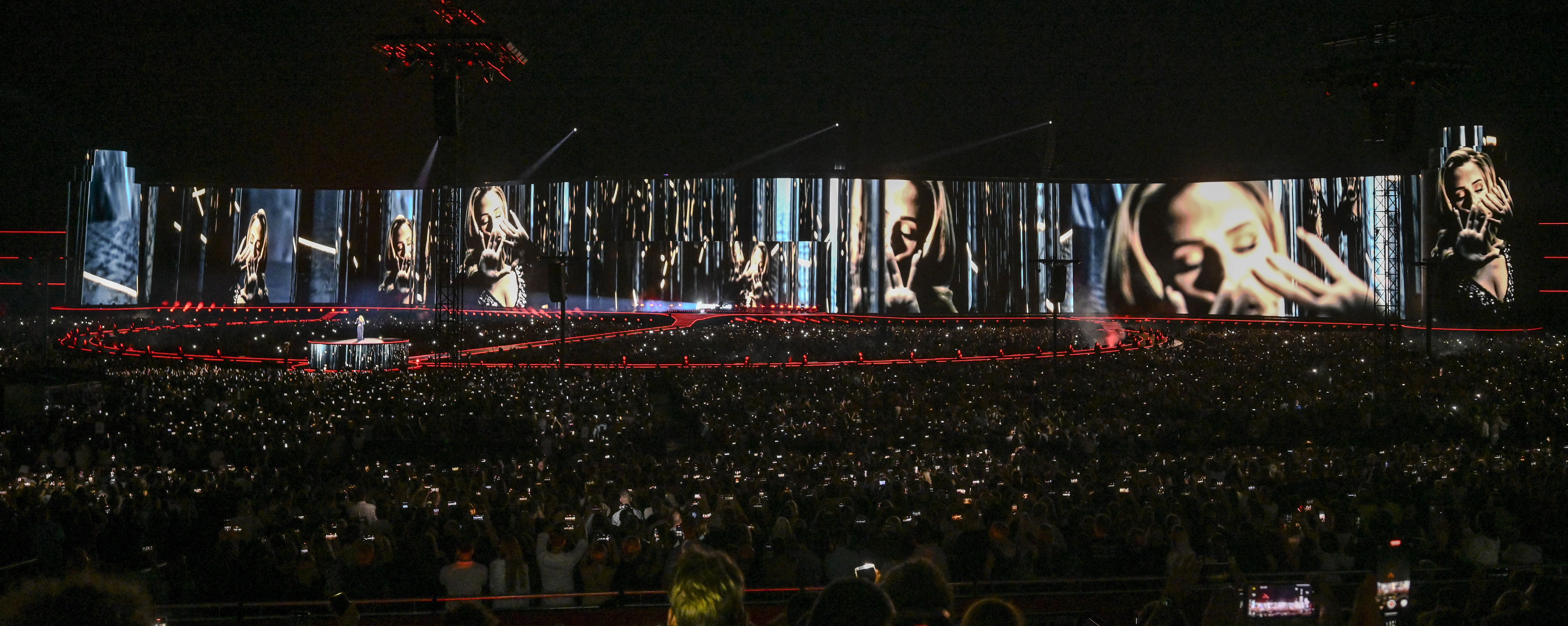 Adele Munich Concert